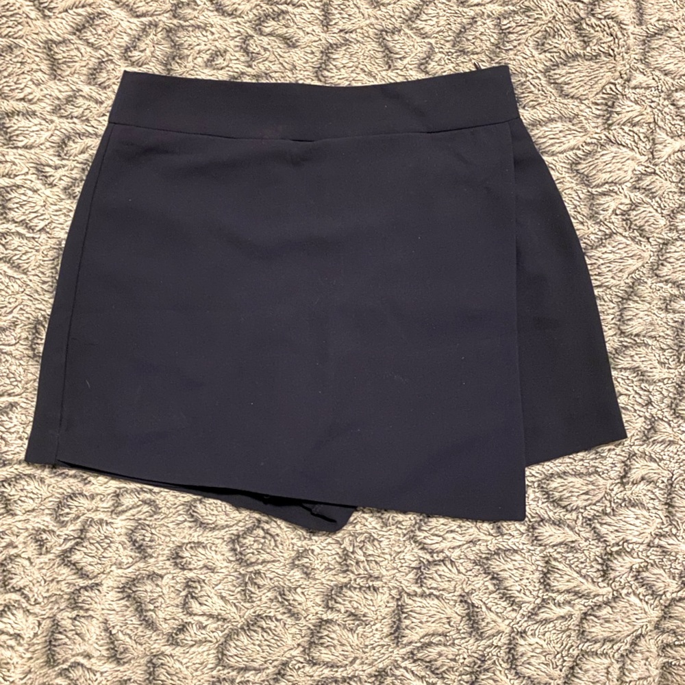 Forever21 Contemporary Navy Blue Skort, Medium